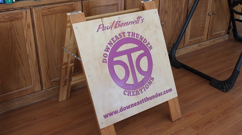 DIY Contractor Sandwich Board Sign (FREE PLANS)